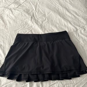 Lululemon black tennis skirt with under shorts